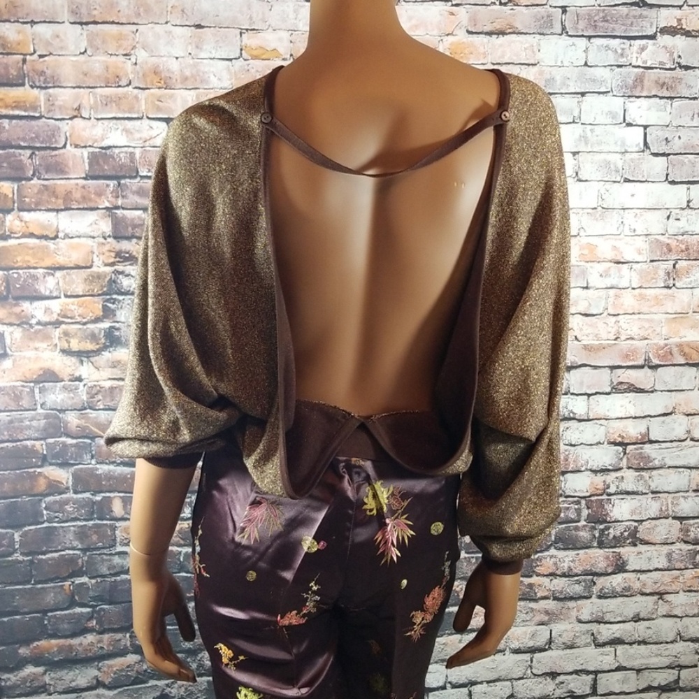 💋Cache Luxe Backless Top Medium💋 - Picture 2 of 4